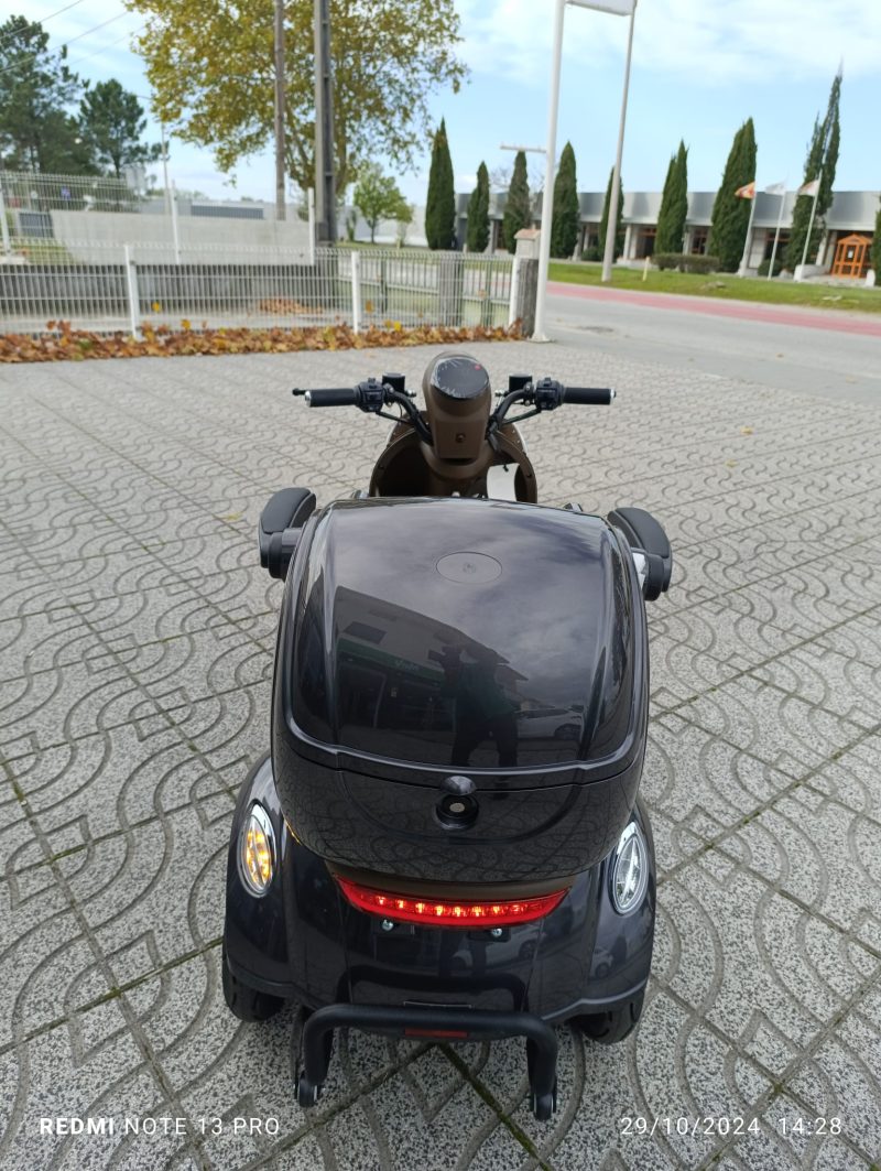 Scooter eléctrico Luna de 4 ruedas - Imagen 6