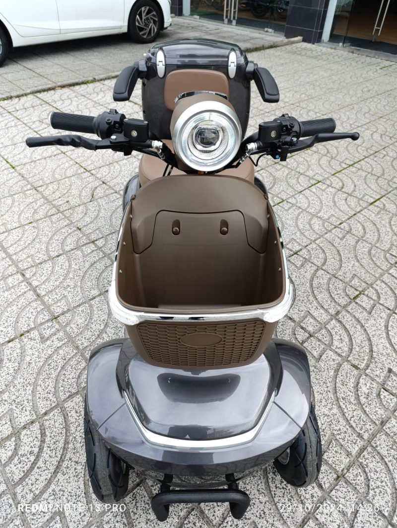 Scooter eléctrico Luna de 4 ruedas - Imagen 10